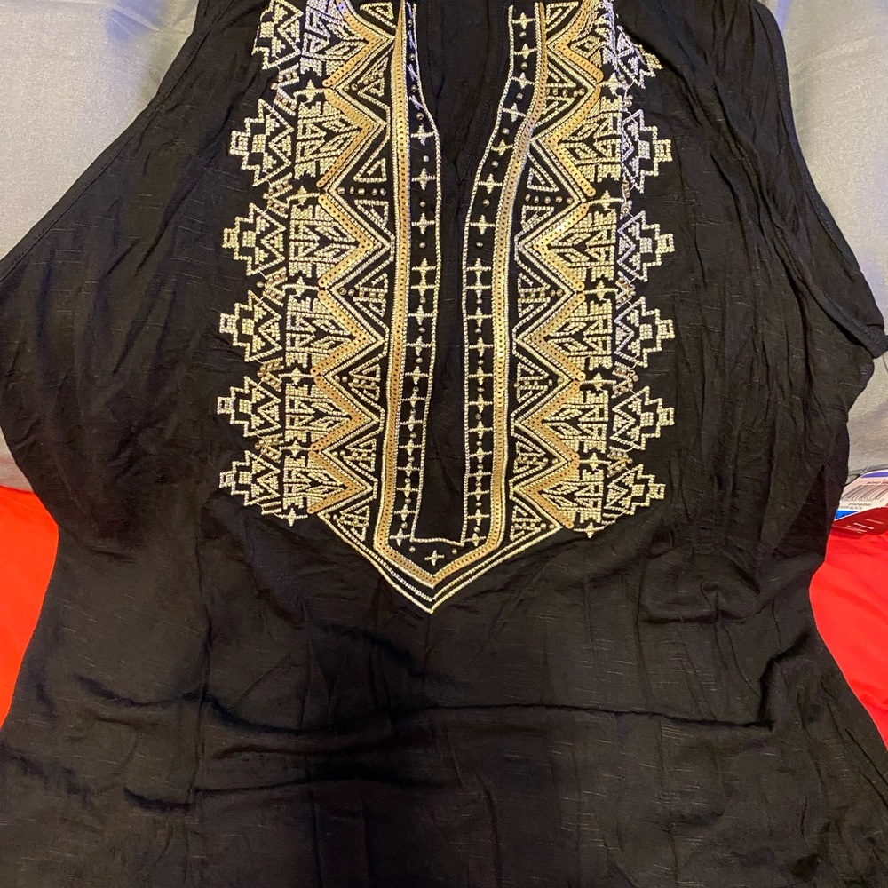 Women sleeveless size XLarge top